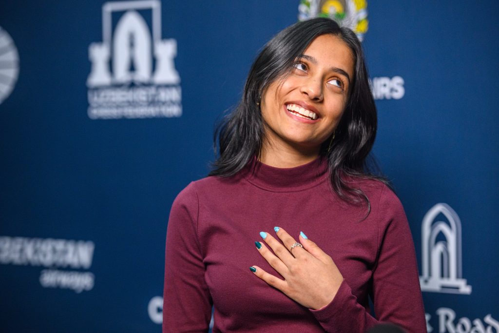 Divya Deshmukh - Michal Walusza